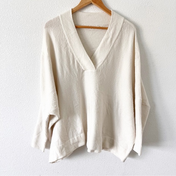 Anthropologie Tianna Knit Oversized Fit Sweater in Ivory - Picture 2 of 10